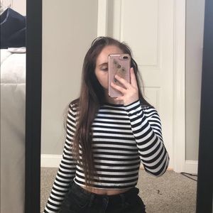 black and white striped long sleeve crop top